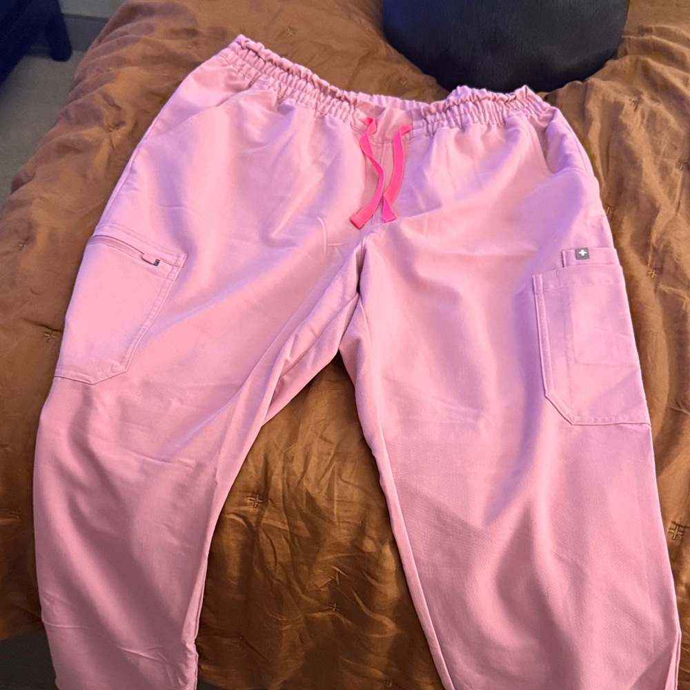 FIGS Women's Straight Leg Scrub Pants in Light Pink with Hot Pink Drawstring xl